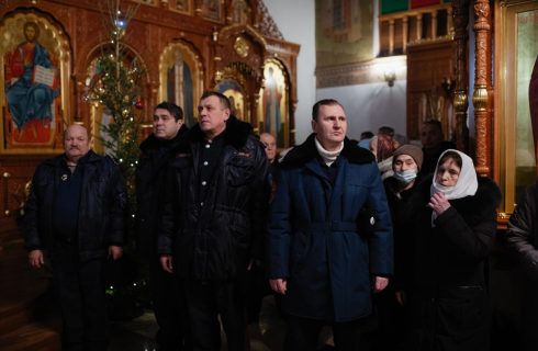 Казаки станицы Исток Донская приняли участие в праздничной службе в храме Нечаянная Радость.