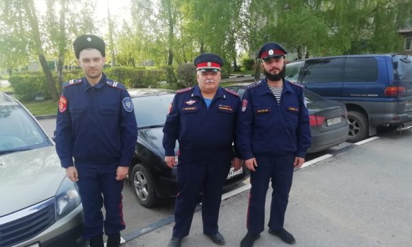 Тульские казаки патрулируют улицы поселка Плеханово