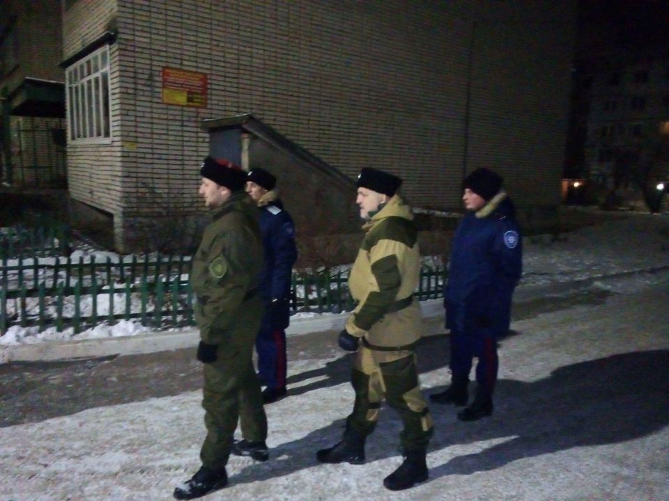 Тульские казаки патрулируют посёлок Плеханово