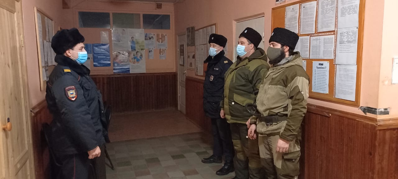 Тульские казаки продолжают содействовать полиции в охране общественного порядка в посёлке Плеханово