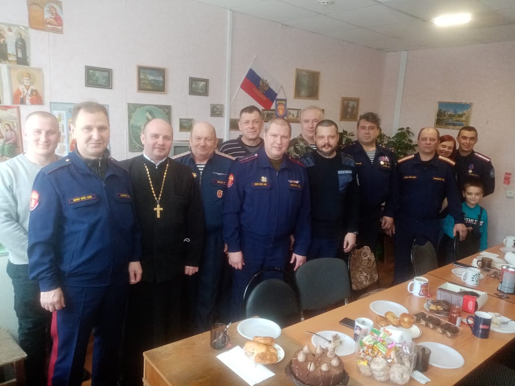 Казаки Новомосковска изучают основы православия
