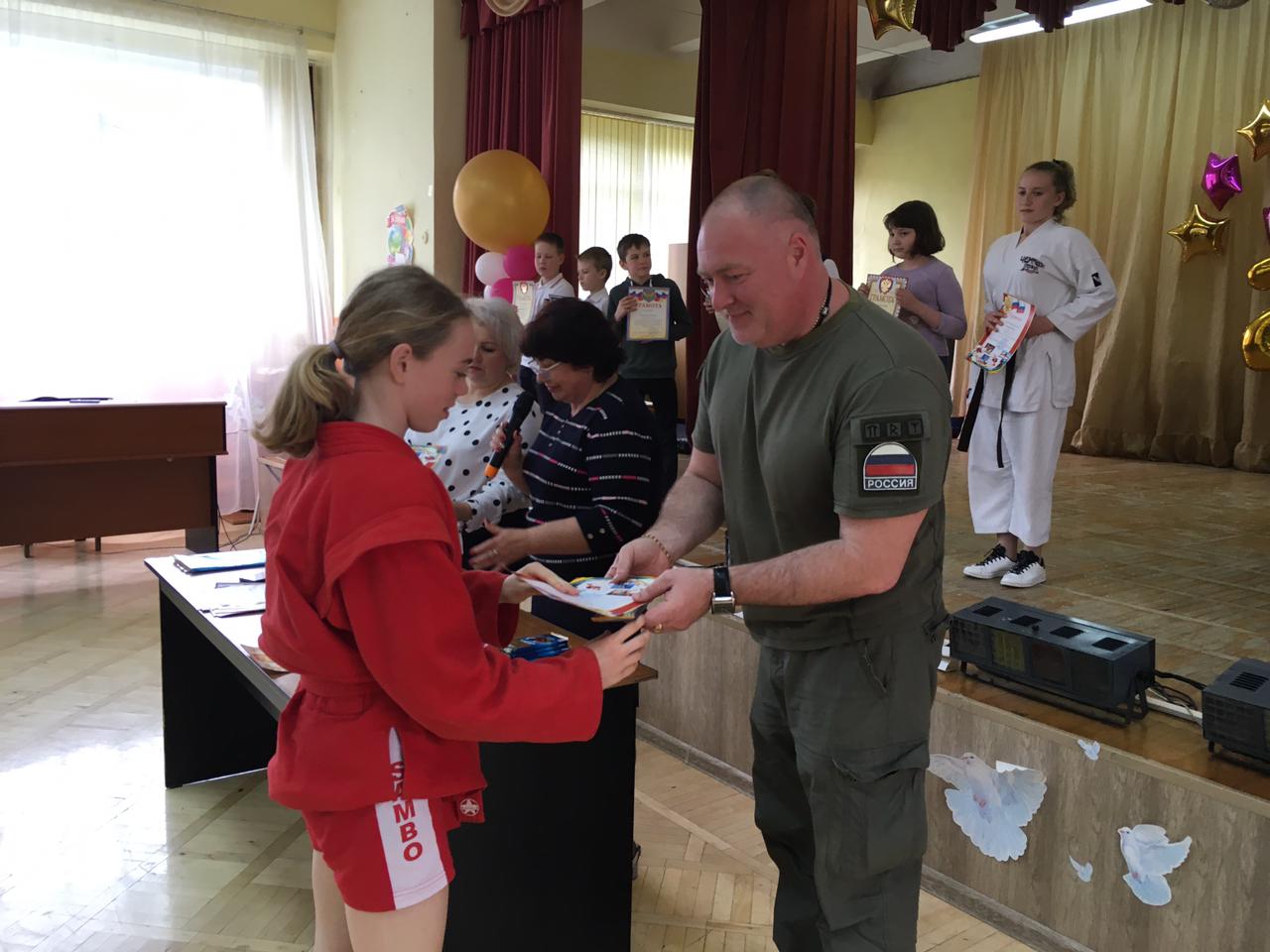 Тульские казаки поблагодарили школьников за волонтерскую деятельность