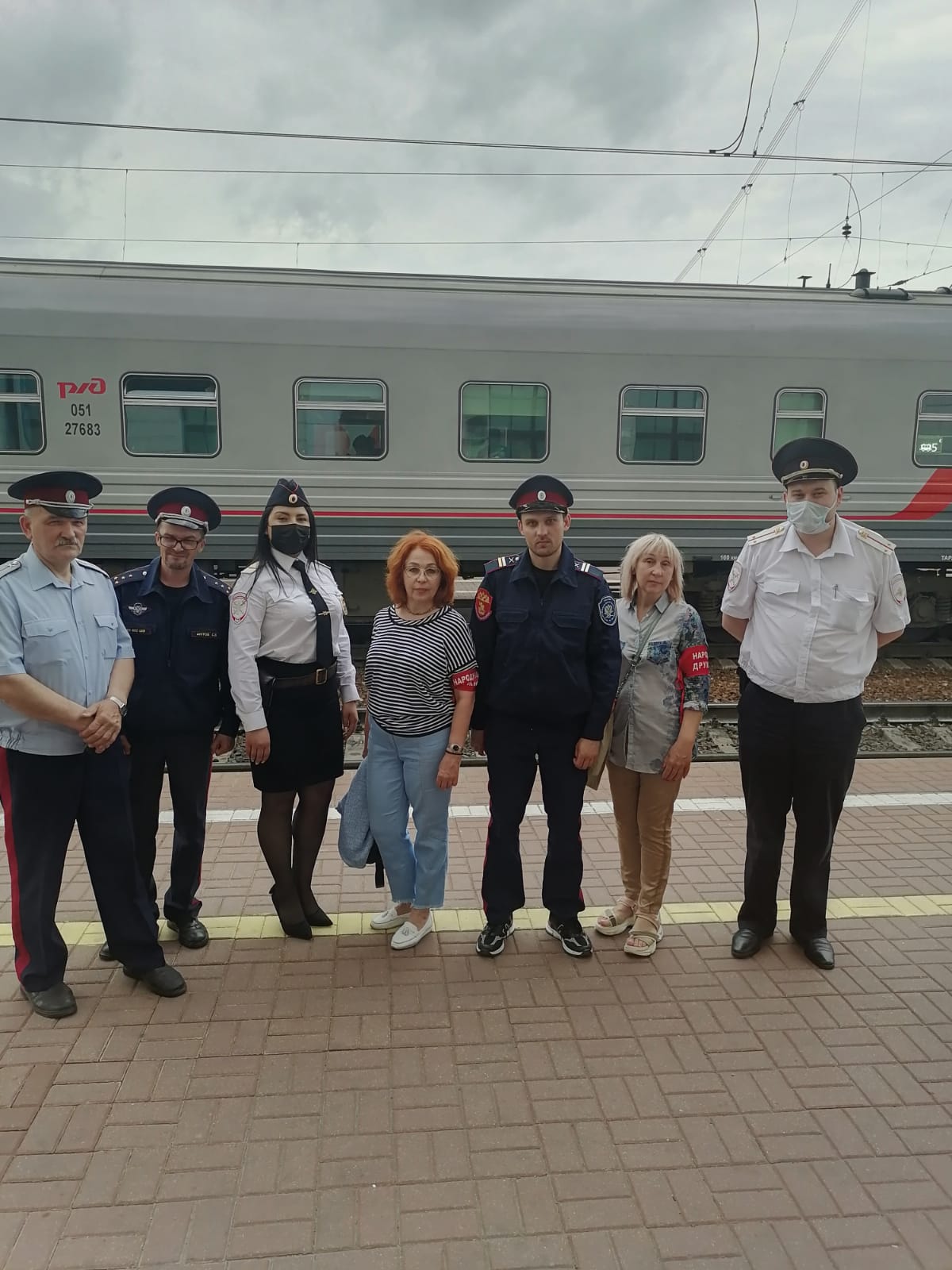 Тульские казаки совместно с ДНД г.Тулы, сотрудниками полиции осуществляют патрулирование объектов транспорта на железной дороге.